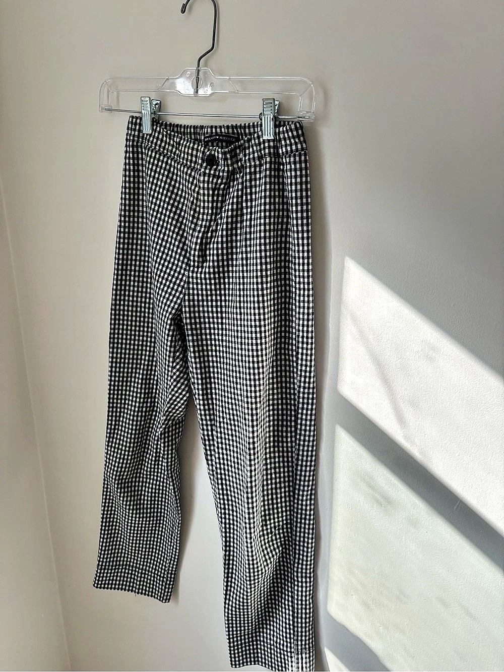 Brandy Melville Gingham Cropped Pants in Black & White